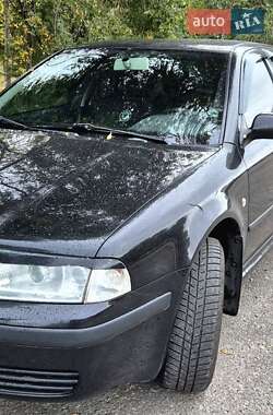 Лифтбек Skoda Octavia 2006 в 