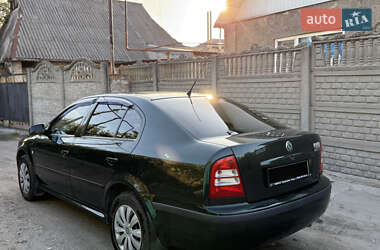 Лифтбек Skoda Octavia 2005 в 