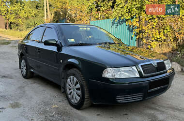 Лифтбек Skoda Octavia 2005 в 