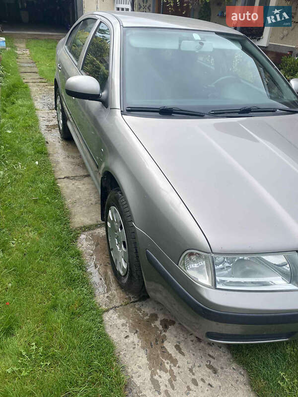 Універсал Skoda Octavia 2009 в Дубні