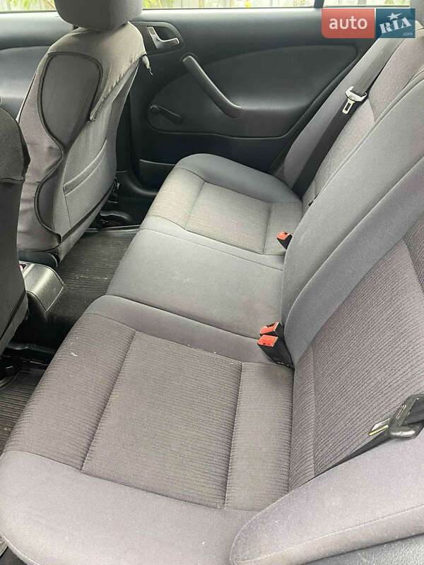 Універсал Skoda Octavia 2009 в Дубні