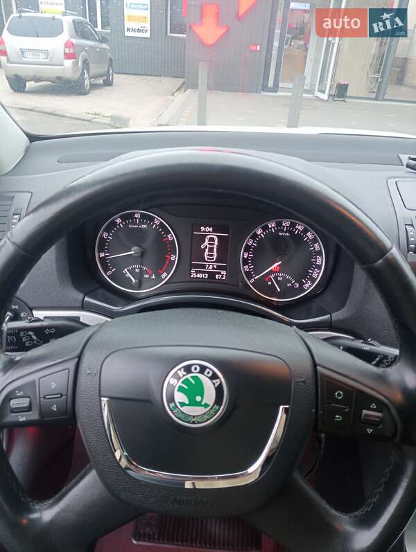 Універсал Skoda Octavia 2009 в Володимирі