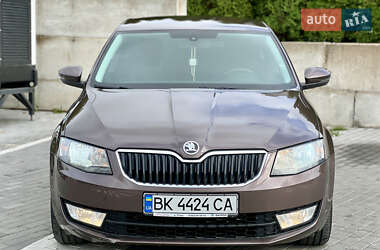 Лифтбек Skoda Octavia 2013 в 