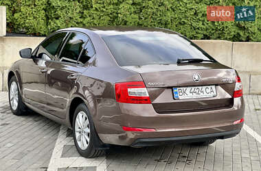Лифтбек Skoda Octavia 2013 в 