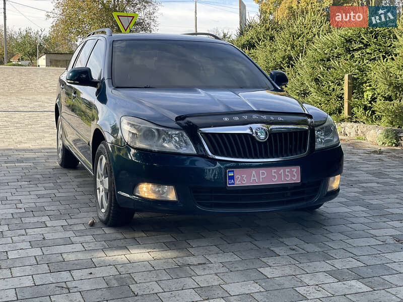 Универсал Skoda Octavia 2011 в Староконстантинове
