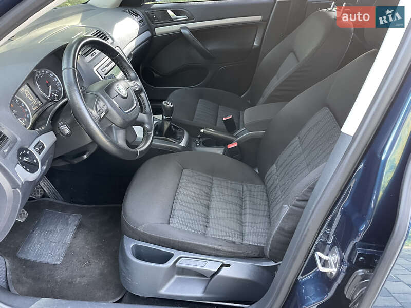 Универсал Skoda Octavia 2011 в Староконстантинове