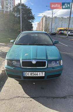 Лифтбек Skoda Octavia 2000 в 