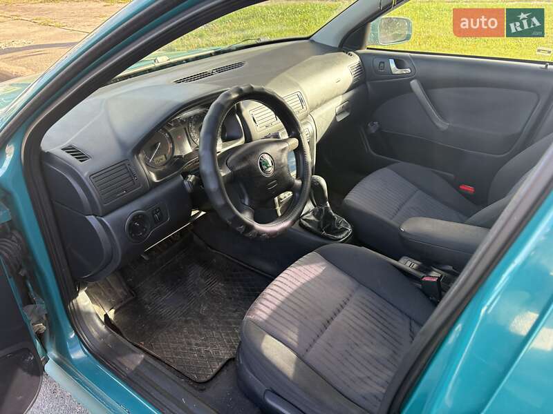Ліфтбек Skoda Octavia 2000 в Павлограді