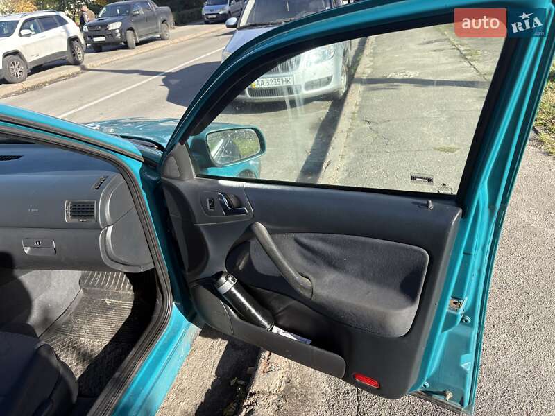 Ліфтбек Skoda Octavia 2000 в Павлограді