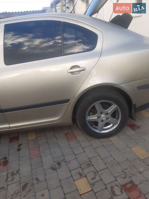 Лифтбек Skoda Octavia 2004 в Христиновке фото 6 Лифтбек Skoda Octavia 2004 в Христиновке