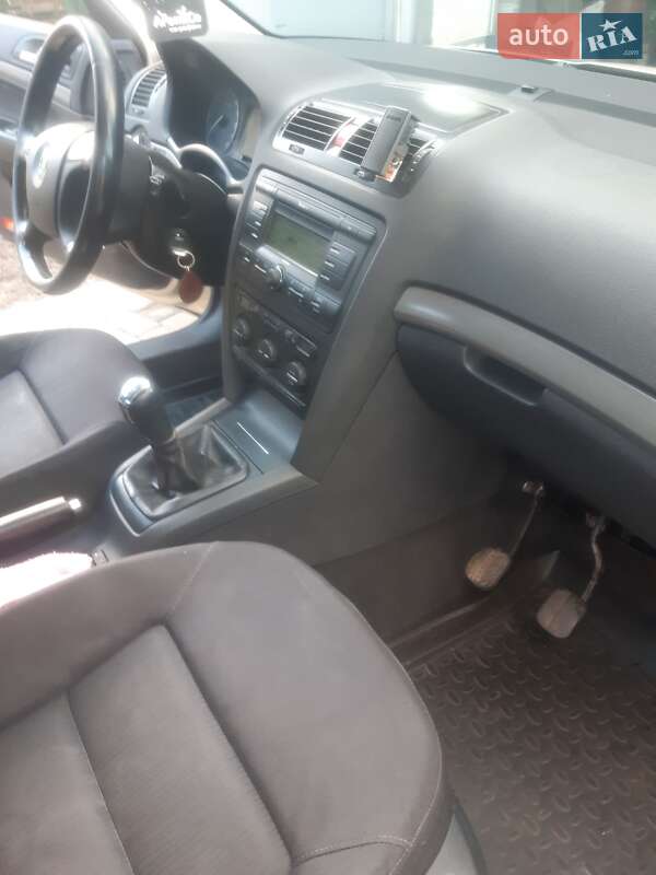 Лифтбек Skoda Octavia 2004 в Христиновке фото 17 Лифтбек Skoda Octavia 2004 в Христиновке