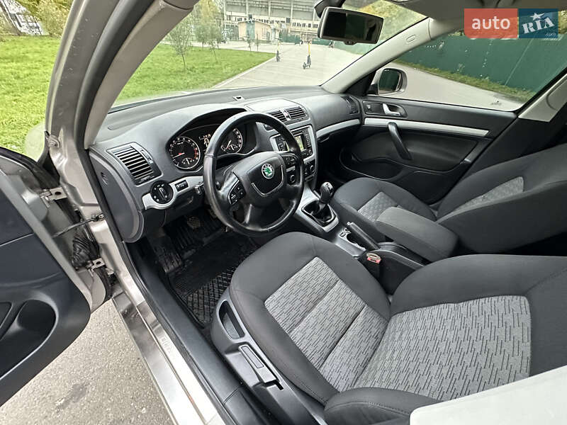 Універсал Skoda Octavia 2012 в Івано-Франківську фото 9 Універсал Skoda Octavia 2012 в Івано-Франківську