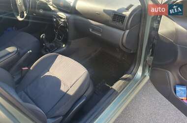 Лифтбек Skoda Octavia 2003 в 