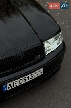 Лифтбек Skoda Octavia 2005 в 