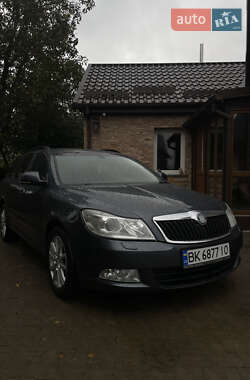 Универсал Skoda Octavia 2008 в Ровно