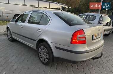 Лифтбек Skoda Octavia 2004 в 