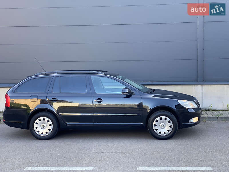 Универсал Skoda Octavia 2010 в Киеве