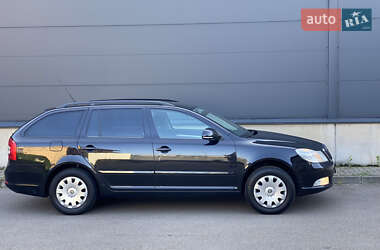 Универсал Skoda Octavia 2010 в 