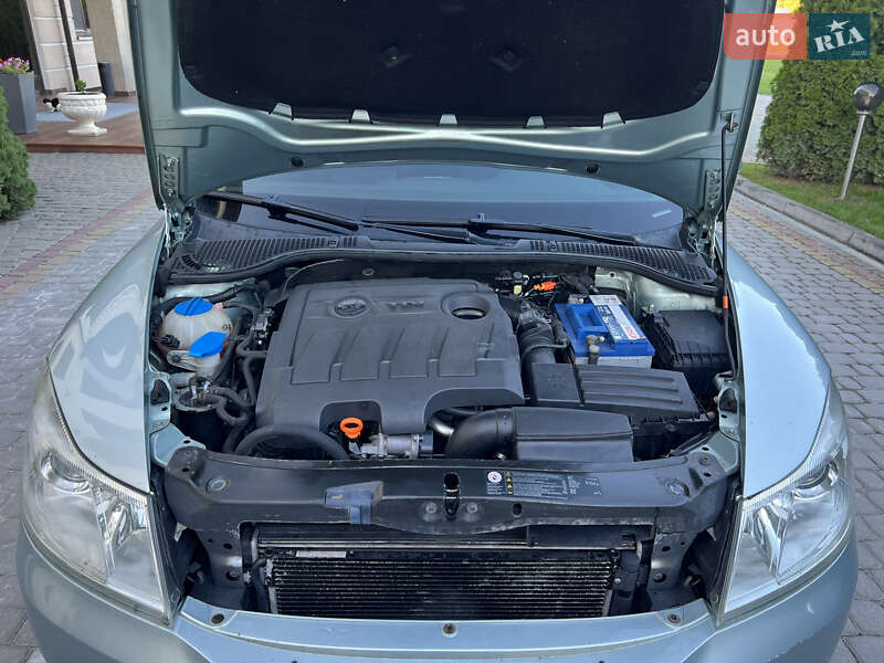 Универсал Skoda Octavia 2012 в Дунаевцах