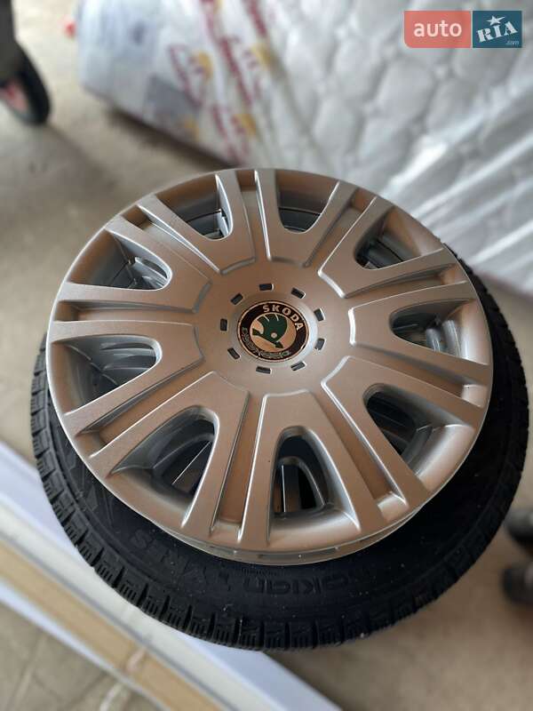 Лифтбек Skoda Octavia 2010 в Ромнах