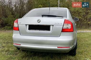 Ліфтбек Skoda Octavia 2010 в 
