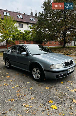Лифтбек Skoda Octavia 2001 в 
