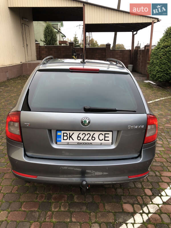 Универсал Skoda Octavia 2012 в Луцке фото 8 Универсал Skoda Octavia 2012 в Луцке