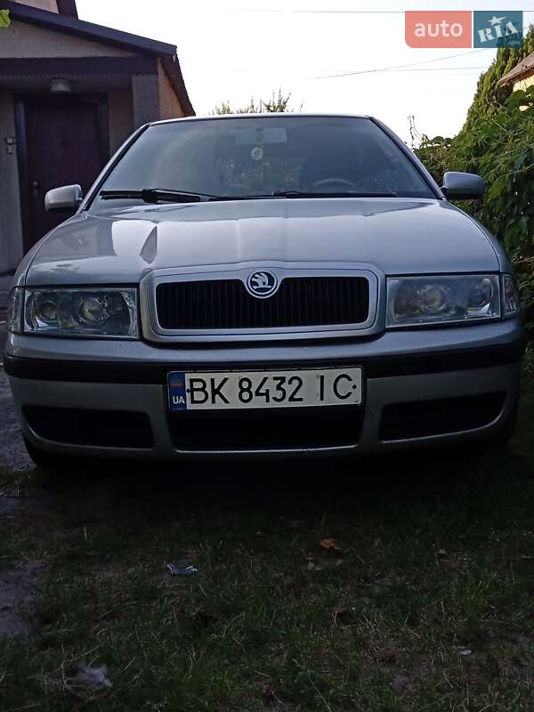 Лифтбек Skoda Octavia 2001 в Заречном