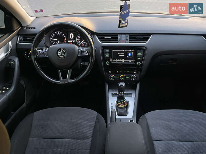 Универсал Skoda Octavia 2015 в Мукачево