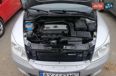Універсал Skoda Octavia 2010 в  фото 4 Універсал Skoda Octavia 2010 в