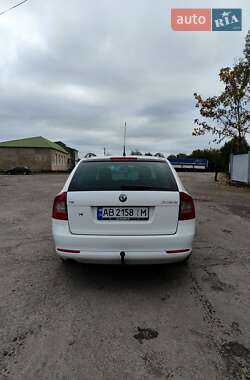Універсал Skoda Octavia 2011 в  фото 6 Універсал Skoda Octavia 2011 в