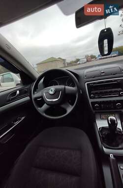 Універсал Skoda Octavia 2011 в  фото 14 Універсал Skoda Octavia 2011 в