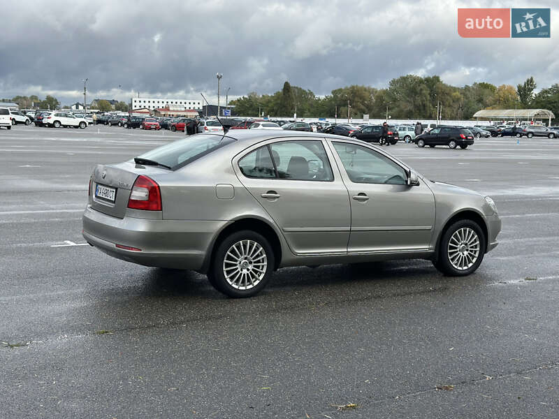 Лифтбек Skoda Octavia 2010 в Киеве