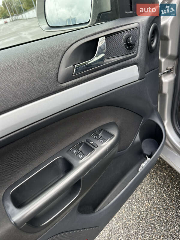 Лифтбек Skoda Octavia 2010 в Киеве