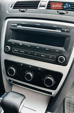 Лифтбек Skoda Octavia 2010 в 
