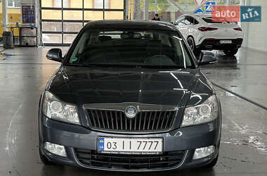 Лифтбек Skoda Octavia 2010 в 
