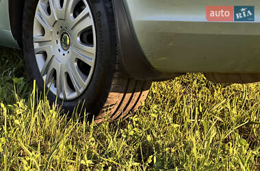 Лифтбек Skoda Octavia 2010 в 
