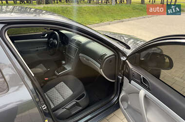 Универсал Skoda Octavia 2010 в 