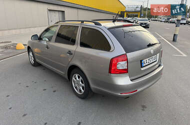 Универсал Skoda Octavia 2010 в 