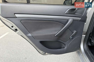 Универсал Skoda Octavia 2010 в 