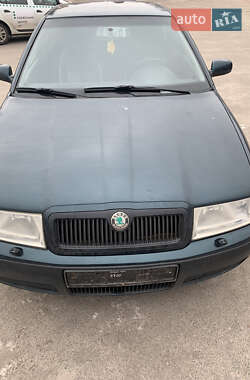 Лифтбек Skoda Octavia 2002 в Житомире
