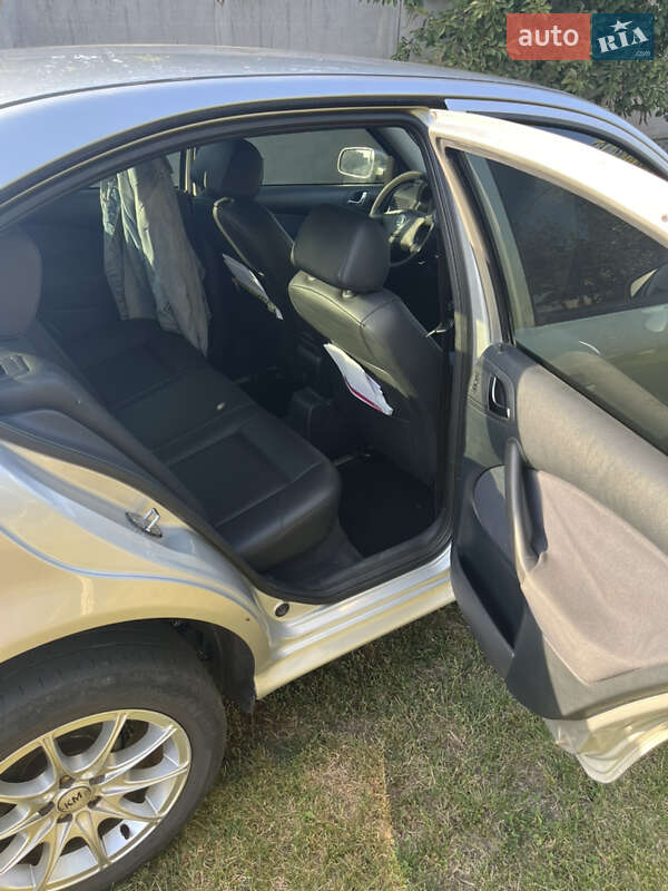 Лифтбек Skoda Octavia 2006 в Белой Церкви