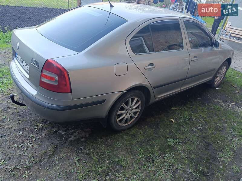 Лифтбек Skoda Octavia 2008 в 