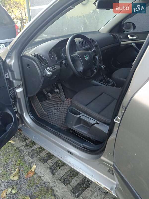 Ліфтбек Skoda Octavia 2008 в Львові фото 6 Ліфтбек Skoda Octavia 2008 в Львові
