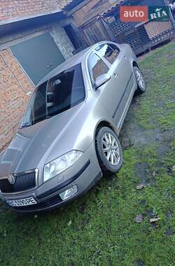 Лифтбек Skoda Octavia 2008 в 