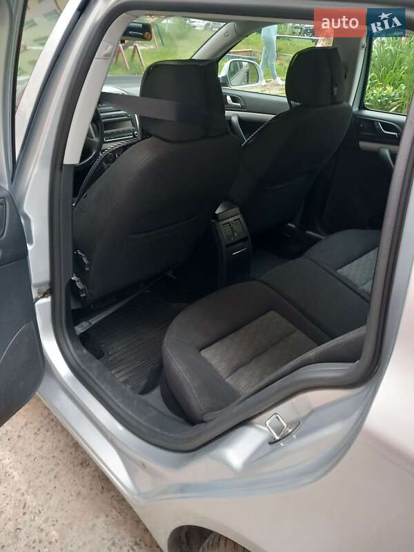 Универсал Skoda Octavia 2011 в Ивано-Франковске