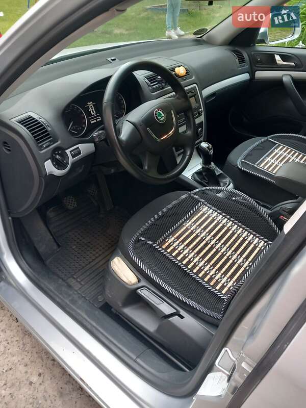 Универсал Skoda Octavia 2011 в Ивано-Франковске