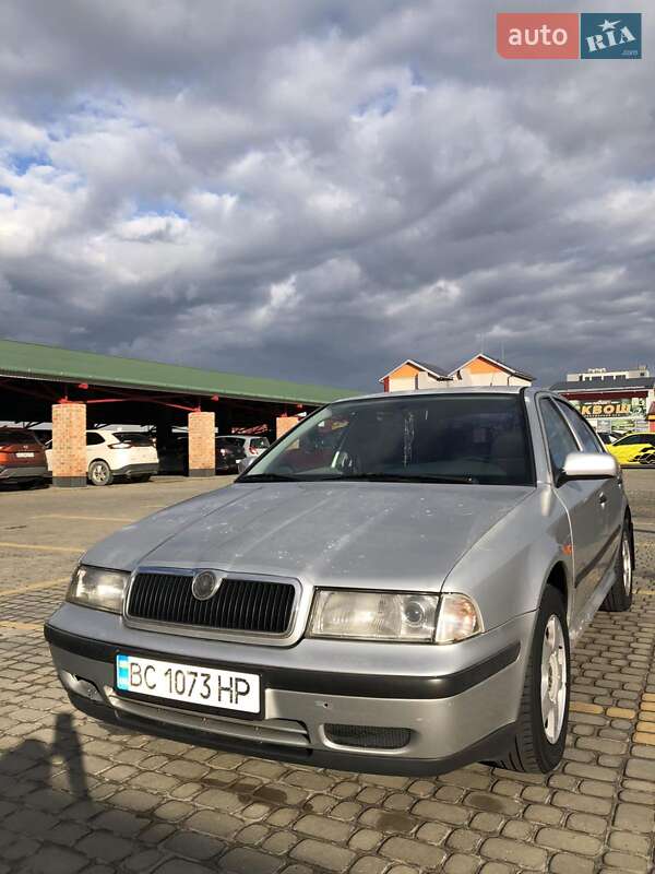 Ліфтбек Skoda Octavia 1997 в Львові