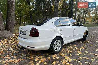 Лифтбек Skoda Octavia 2010 в 
