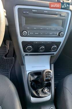 Ліфтбек Skoda Octavia 2009 в 